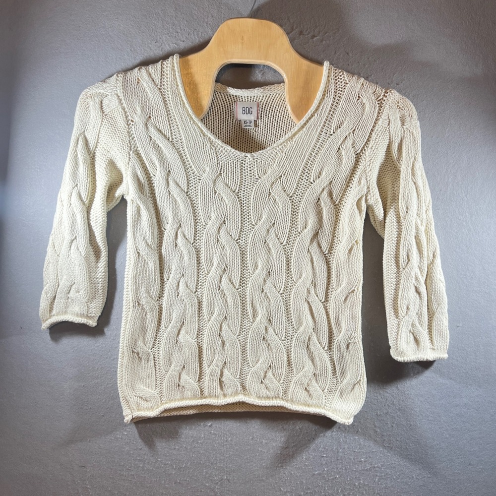990 | BDG Urban Outfitters Cable Knit V-Neck Cottagecore Sweater Ivory Womens XS
